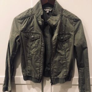 Lightweight utility jacket